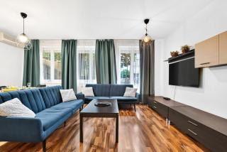 Family Stay in Old Town with Private Parking - 5