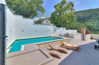 House with three apartments Maka - 9