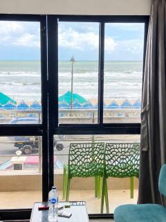 Front Sea View From Balcony "HOTEL NEW DREAMLAND PURI" Near Sea Beach and Jagannath Temple -Fully Air Conditioning Room With Wi-Fi- Lift - Parking And Restaurant Facilities- All Room Sea Facing- A Top Rated Luxury Hotel In Puri - 3