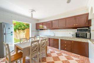 The Palm Villa Spacious 5-Bedroom Family Getaway - 5