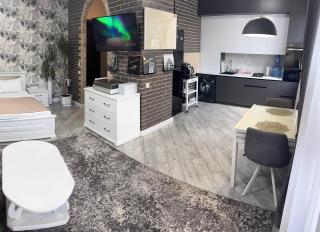 Ексклюзивні апартаменти " VINYL HOUSE" на центральному проспекті, програвач вінілу з платівками, великий Smart TV,преміум-підписки YouTube та онлайн-кінотеатрів , кавомашина, відкритий балкон, ЗВІТНІ ДОКУМЕНТИ - 5