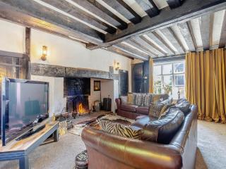 Town Farm House - 9