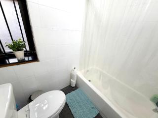 TIME SQUARE PORT AUTHORITY HUDSON YARD MIDTOWN WEST SUPER CONVENIENT 1ST FLOOR 1-BEDROOM APt - 3