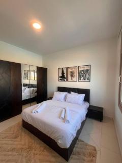 Comfy 3BR in Verdi Ideal for Groups & Families - 4