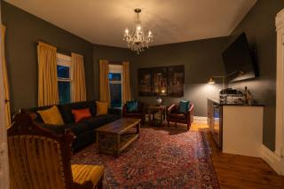Historic Luxury Retreat in Downtown Kingsville - 6