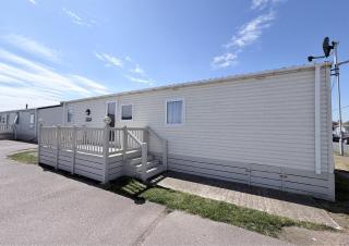Lovely 6 Berth Caravan At Suffolk Sands Holiday Park Ref 45010Mv - 8