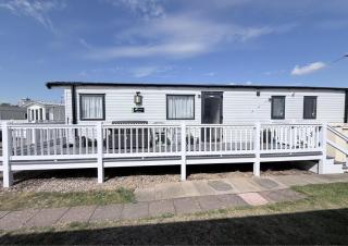 Stunning 6 Berth Caravan At Suffolk Sands Holiday Park Ref 45031G - 9