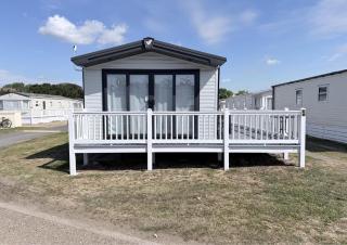Stunning 6 Berth Caravan At Suffolk Sands Holiday Park Ref 45031G - 7