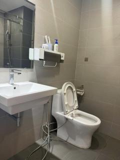 3 Bedroom Apartment Emerald - Celadon City - 6