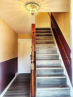 513Company - Hometown +Location - 1