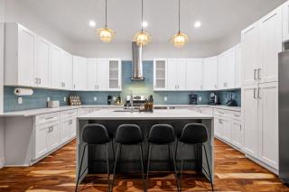 6BR East Austin Complex - Sleeps 20 - Pet Friendly - 8
