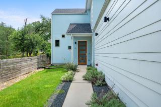 6BR East Austin Complex - Sleeps 20 - Pet Friendly - 3
