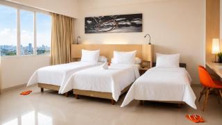 HARRIS Hotel & Conventions Ciumbuleuit Bandung - 3