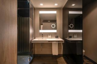 AC Hotel Atocha by Marriott - 8