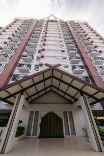 V&V at Royal Oceancrest Condominium for Staycation - 2