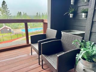 Updated Ski-In/Ski-Out Condo | Hot Tub & Pool - 5