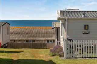 Host & Stay - Sunset Haven - 3