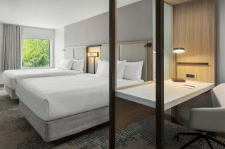 SpringHill Suites by Marriott Madison Fitchburg - 2