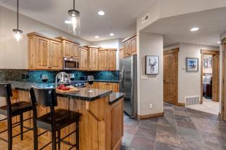 Town Pointe C304 by Park City Lodging - 1
