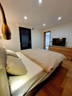 Appartement vue exceptionnelle et piscine - 2