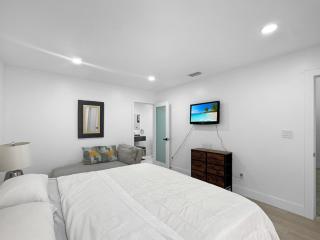 Ten Palms Vacation Home - 3