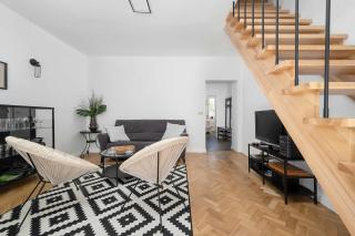A Unique Apartment on the Wrocław Market Square with a Balcony by Noclegi Renters - 3