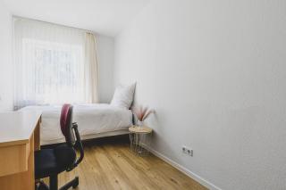 5-Room Apartment in Mittelfeld near Hannover Exhibition Centre - 1
