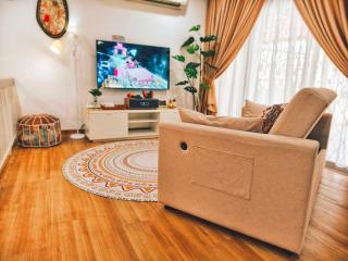 Boho Corner Retreat Seremban with Karaoke, BBQ, Games - 2