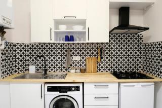 Stylish & High Ceiling Apt Around Galata Tower - 1