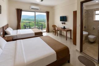Nezmo Stay at Goa - 4