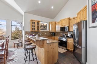 Town Pointe B205 by Park City Lodging - 4
