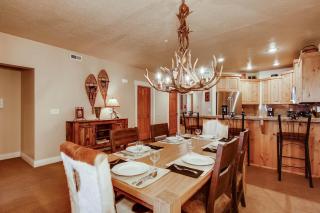 Town Pointe B203 by Park City Lodging - 2