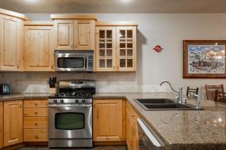 Town Pointe A202 by Park City Lodging - 3