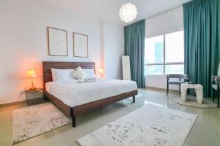Zayna Canal 1BR - Chic Luxury Apartment - 7