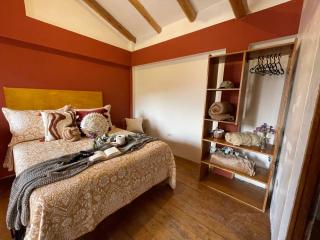 Casa Paqocha Urubamba - Hotel & Garden - Shared Kitchen & Hot Water - 4