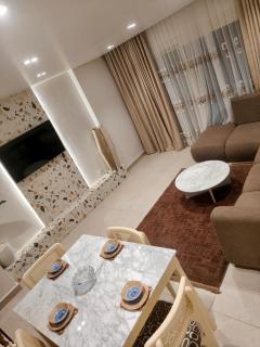 High-Floor 2-Bedroom Modern Apartment - 6