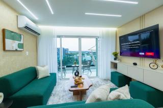Modern 3BR! 9fl, King Bed! Sti!, - 2