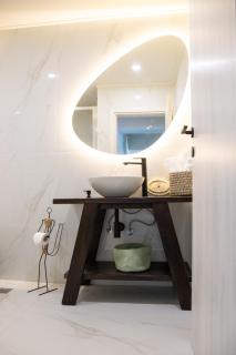 Ampotis Luxury Apartment - 2
