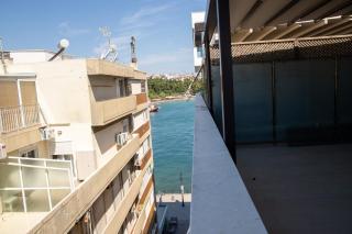 Ampotis Luxury Apartment by the Sea - 9