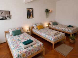 Rooms - 6