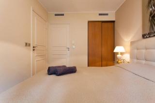 Carlton Riviera Apartment - 4