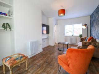 19 Berry Avenue - 8