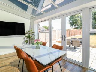 19 Berry Avenue - 1