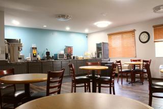 Days Inn by Wyndham West-Eau Claire - 3