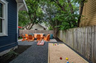 Western Tailgate -Sleeps 15 Hot Tub Bocce by UT - 7