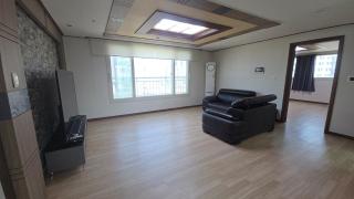 in front of Anyang Station 2-room, 4-bed , 2-bathroom - 5