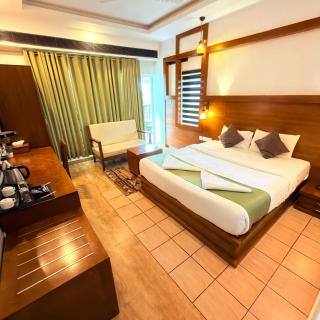 Silver Green Resort - 4