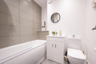 The Golden Harbour | Luxury Apartment - 6