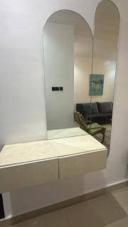 Max Opal - One Bedroom Apartment - 3