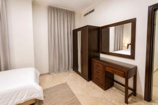 شقة عائلية واسعة تتسع حتى 7 ضيوف دخول ذاتي Spacious Family Apartment Sleeps up to 7 Self Check-in - 6